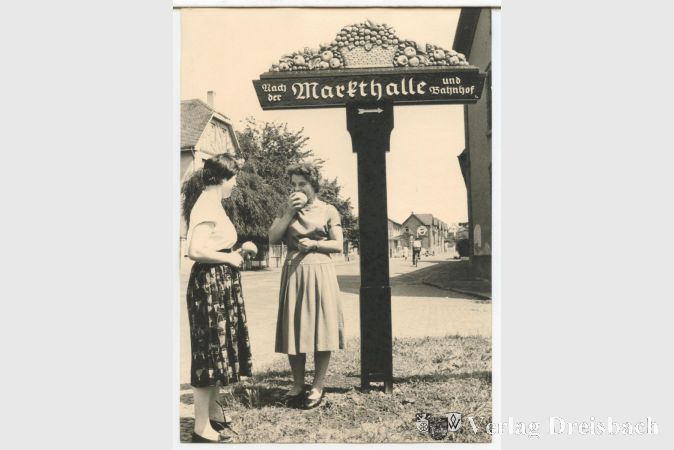 Foto: Heimatmuseum
Markthallenschild um 1960.