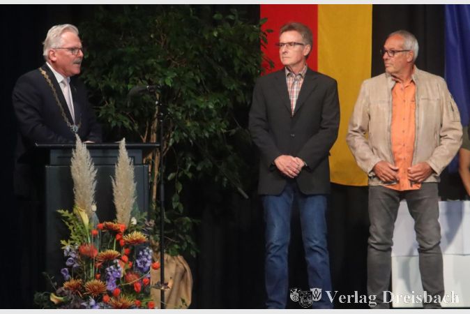 Foto: gus
Edgar Kersting und Eckard Kiel sind schon zehn Jahre als Sicherheitsberater für Flörsheims Seniorinnen und Senioren zuständig.