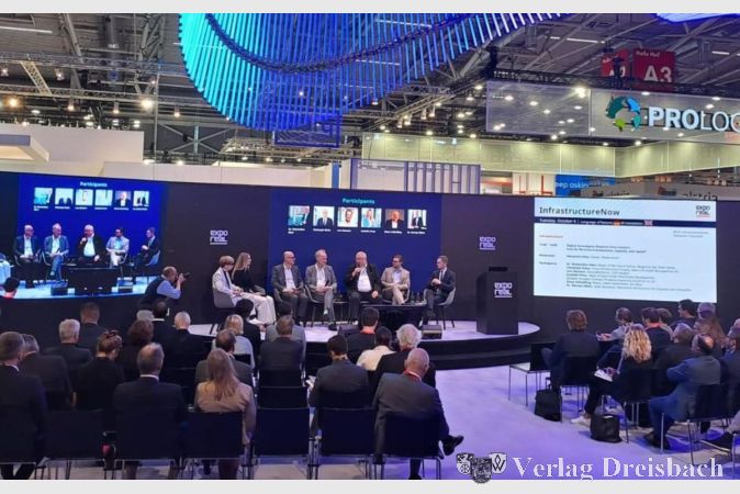 Foto: Stadt Hattersheim
Podiumsdiskussion mit Bürgermeister Klaus Schindling im Rahmen der EXPO REAL 2026 in München.