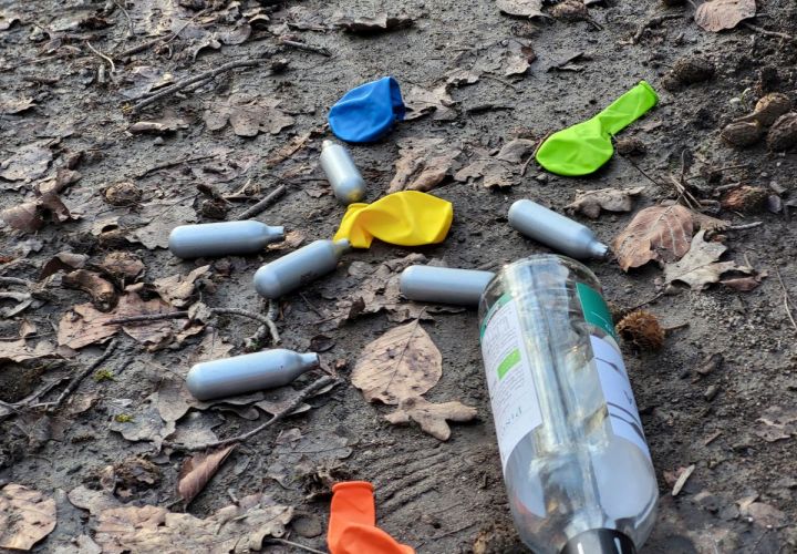 Partydroge Lachgas: Die Kartuschen sind legal erhältlich, die gesundheitlichen Gefahren aber nicht zu unterschätzen.