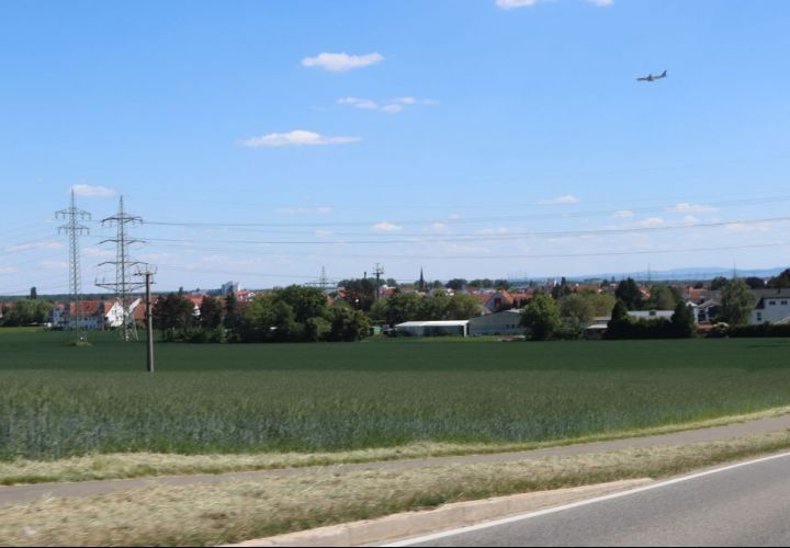 Die den Berg von Wicker bei Starkregenereignissen herunterkommenden Wassermassen sind für die Stadtmitte durch die Topographie keine große Bedrohung, da die Senken in den Feldern einiges aufnehmen können.