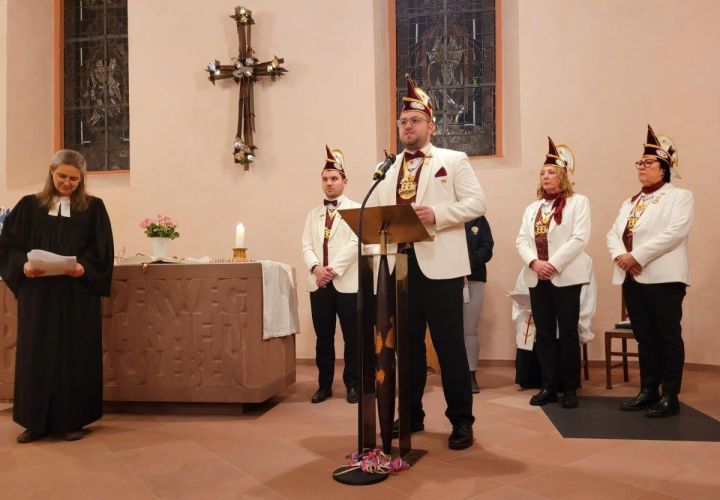 Die Mitglieder des CCM, hier Sitzungspräsident Tim Fischer, trugen im Rahmen dieses besonderen Gottesdienstes die Fürbitten vor.