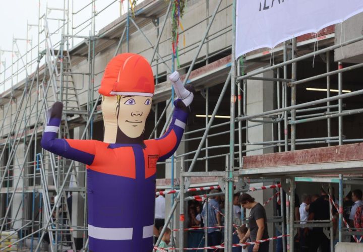 Foto: gus
Der Neubau der Wickerer Feuerwache führt auch im kommenden Jahr mit dem Begleichen von 6,5 Millionen Euro umfassenden Rechnungen die Liste der Investitionen mit großem Vorsprung an.